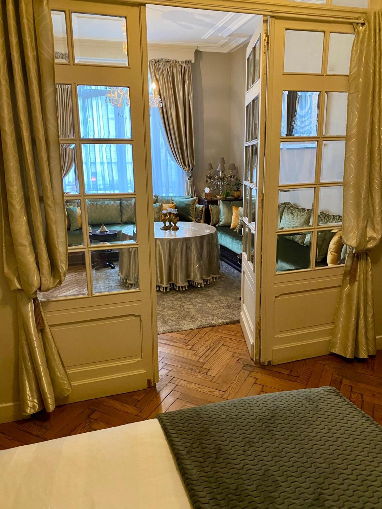 A La Fleur D Oranger - Lille La Madeleine Bed & Breakfast La Madeleine  Exterior photo